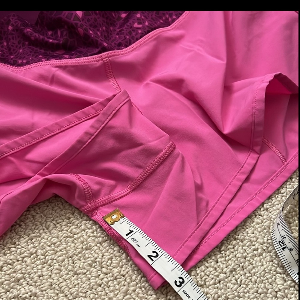 Lululemon Speed Up Shorts EUC - Picture 9 of 10